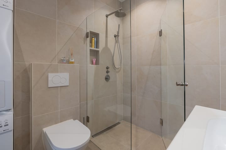 Foto 16 van Orteliusstraat 18-2