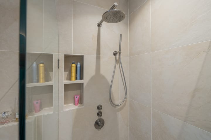 Foto 17 van Orteliusstraat 18-2