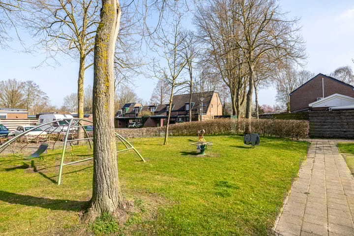 Foto 12 van Golfslag 49