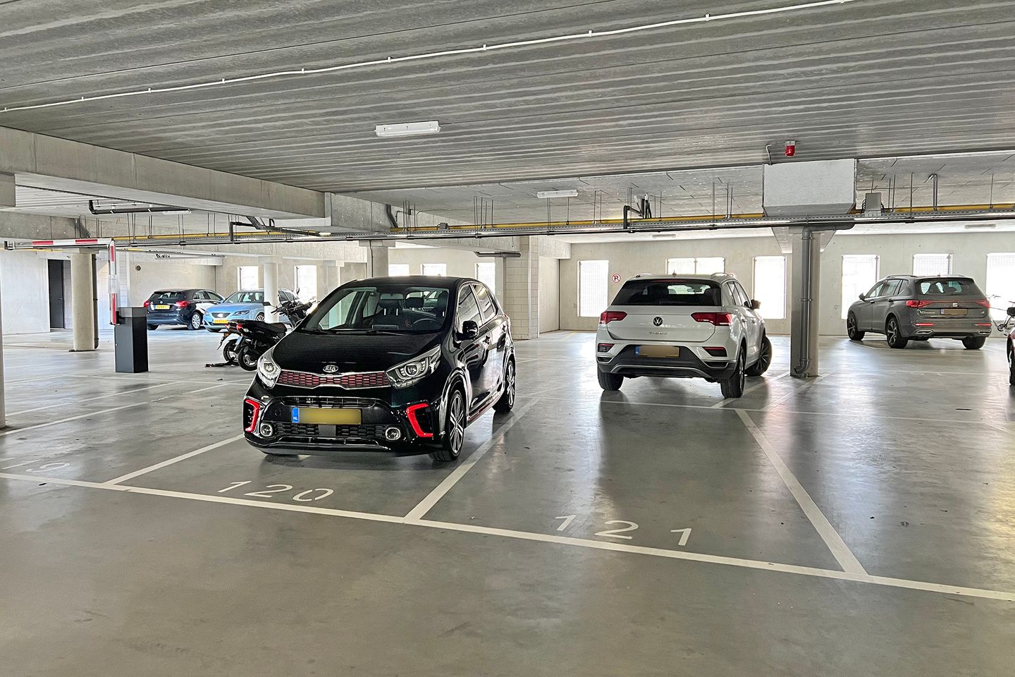 Foto 34 van Churchillplein 11