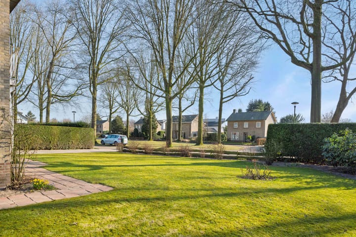 Foto 46 van Berlingenweg 7