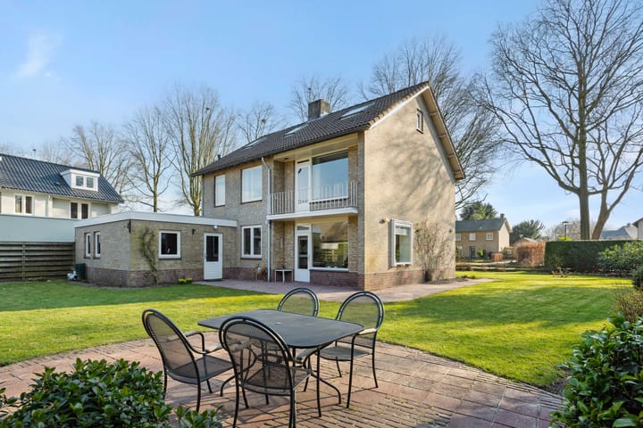 Foto 47 van Berlingenweg 7