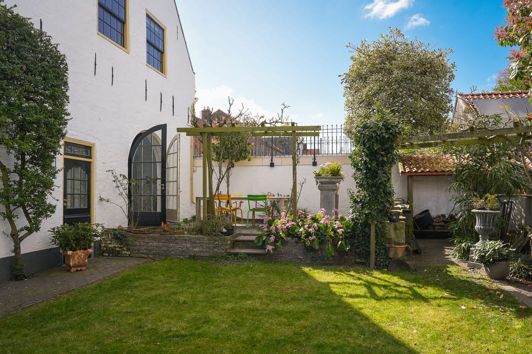 Photo 38 of Heilige Geeststraat 23