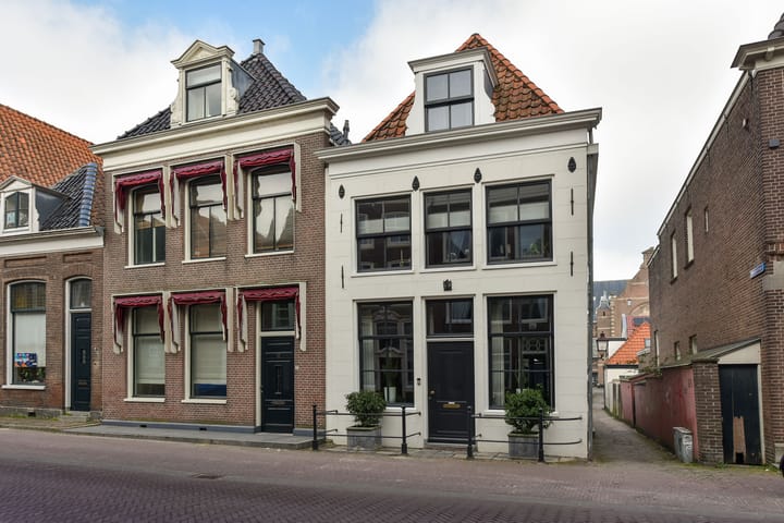 Grote Oost 19