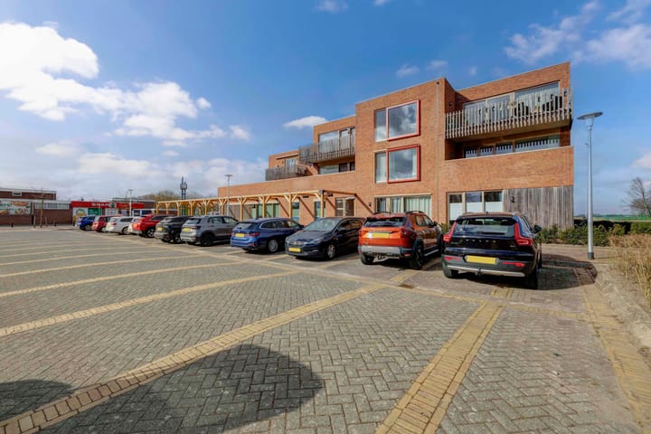 Photo 8 of Voorhof 22