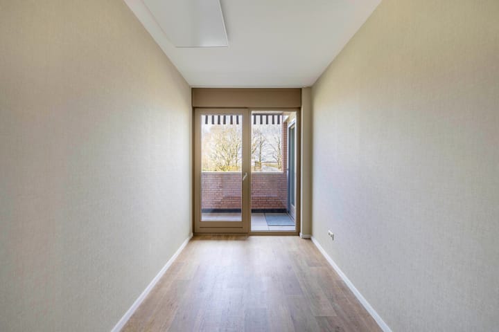 Photo 42 of Voorhof 22