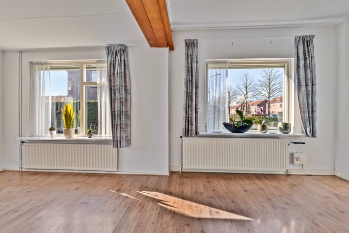 Foto 5 van Julianalaan 13