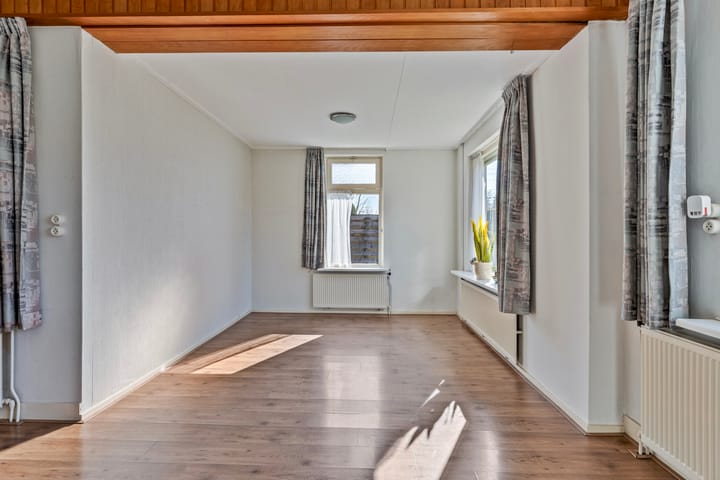 Foto 6 van Julianalaan 13