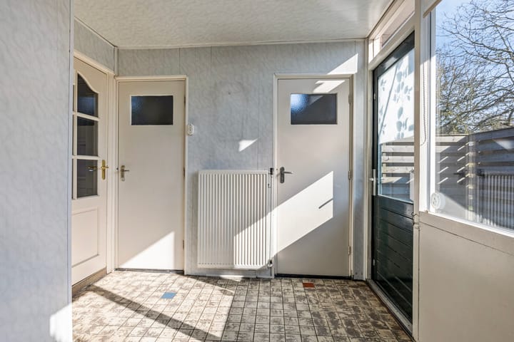 Foto 16 van Julianalaan 13