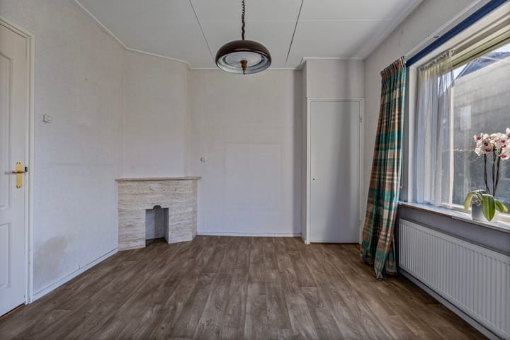 Foto 21 van Julianalaan 13