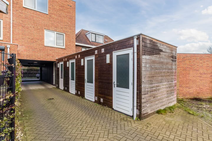 Photo 18 of Rozenstraat 94