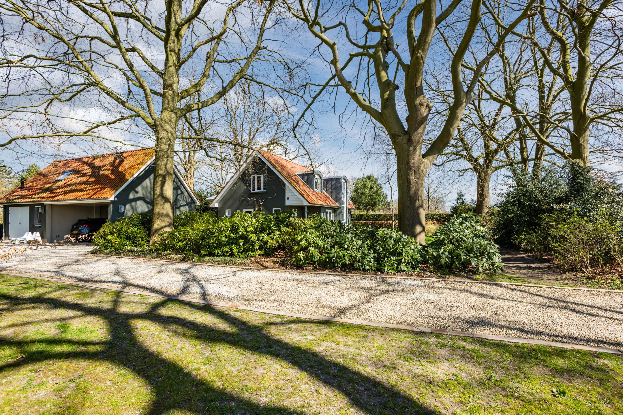 Foto 81 van Wapenvelder Kerkweg 11