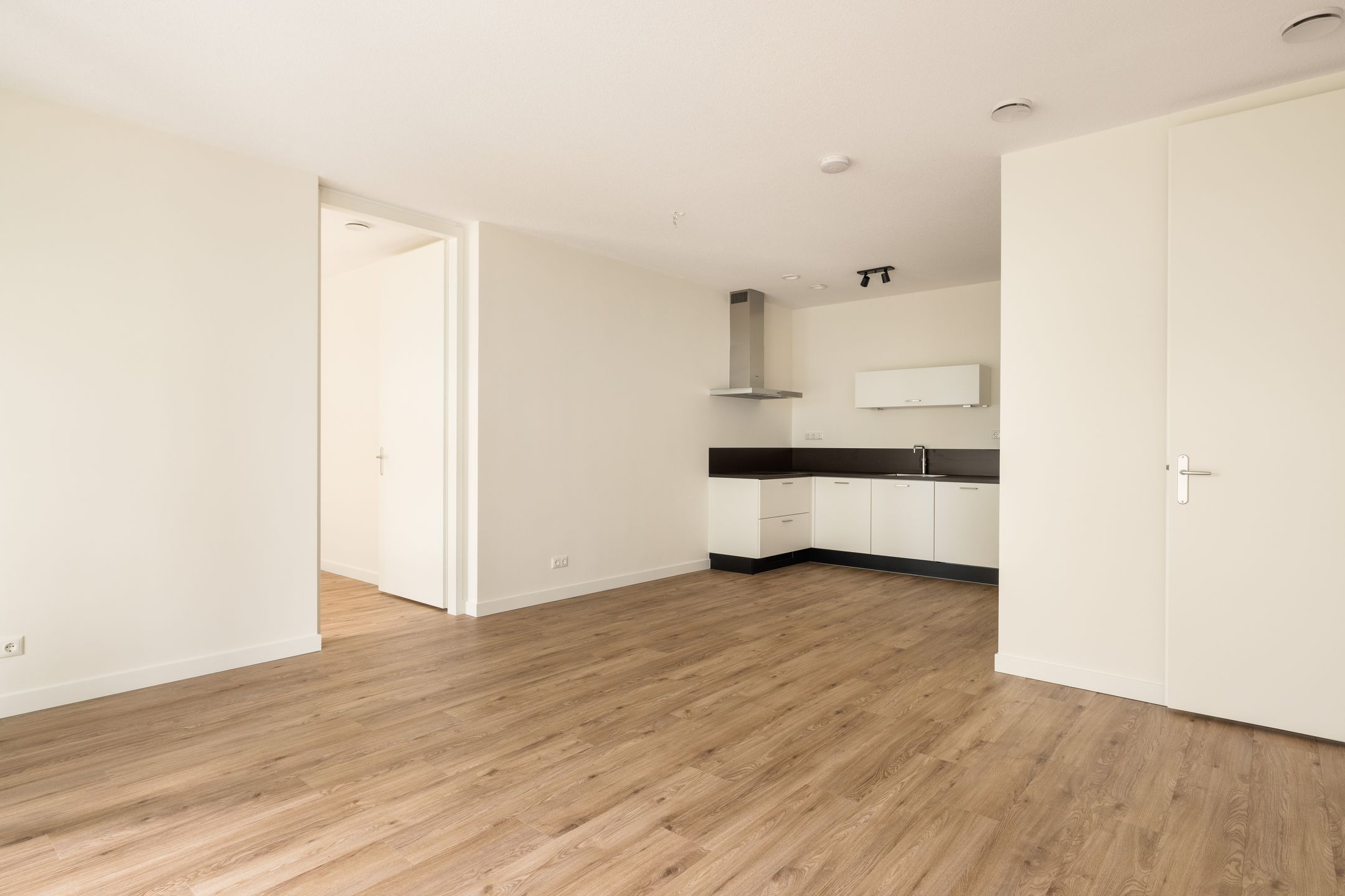 Photo 12 of Dudokstraat 52