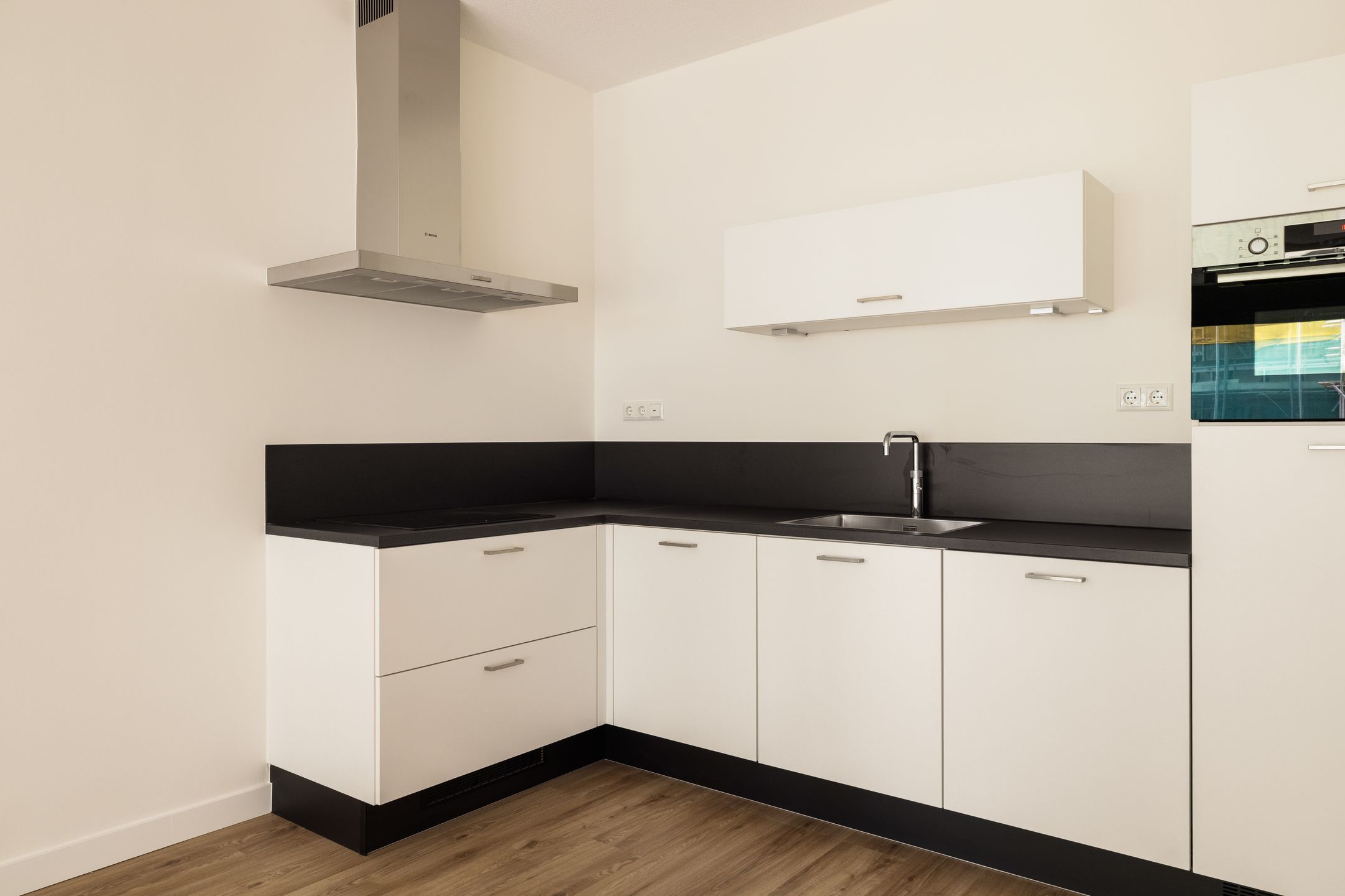 Photo 15 of Dudokstraat 52