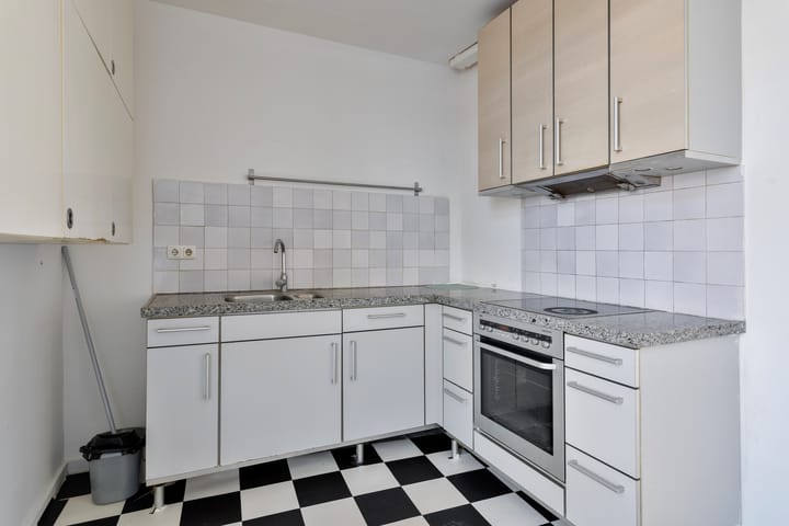 Photo 12 of Lange Nering 118-A