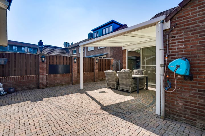 Photo 18 of Jan Pieterszoon Coenstraat 15