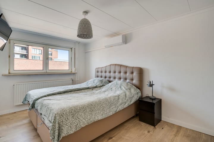 Photo 20 of Jan Pieterszoon Coenstraat 15