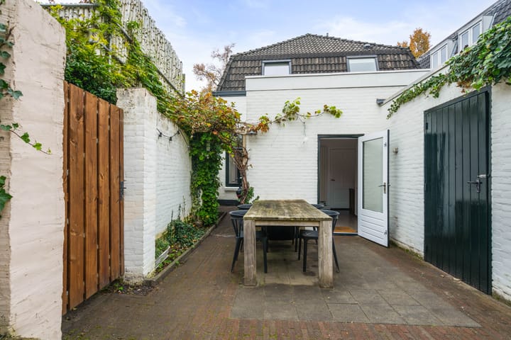 Foto 30 van Mecklenburgstraat 49