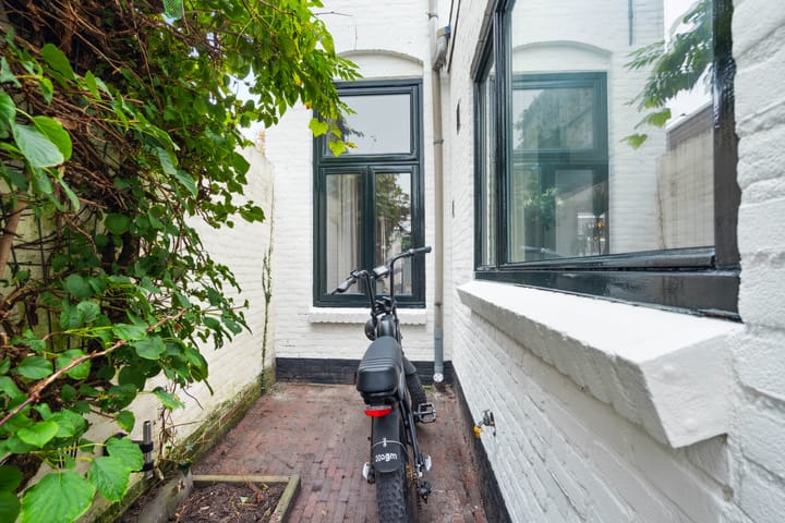 Foto 31 van Mecklenburgstraat 49