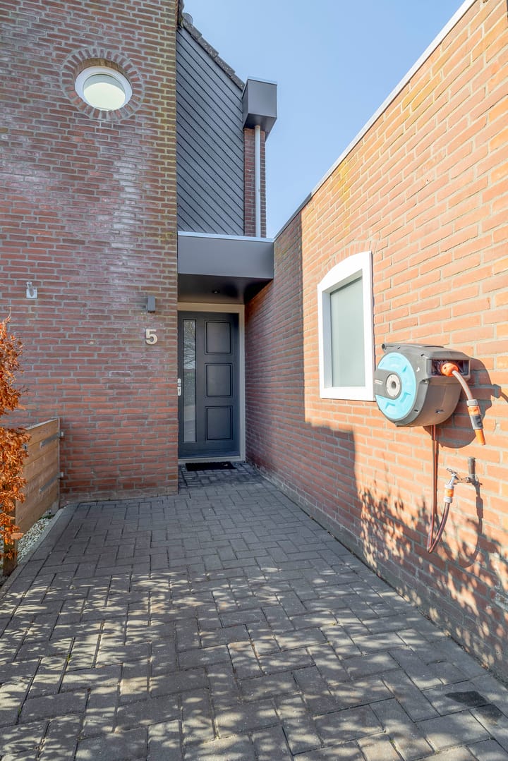 Foto 7 van Pegasus 5