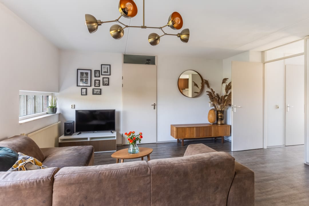 Photo 7 of Julianastraat 15-A