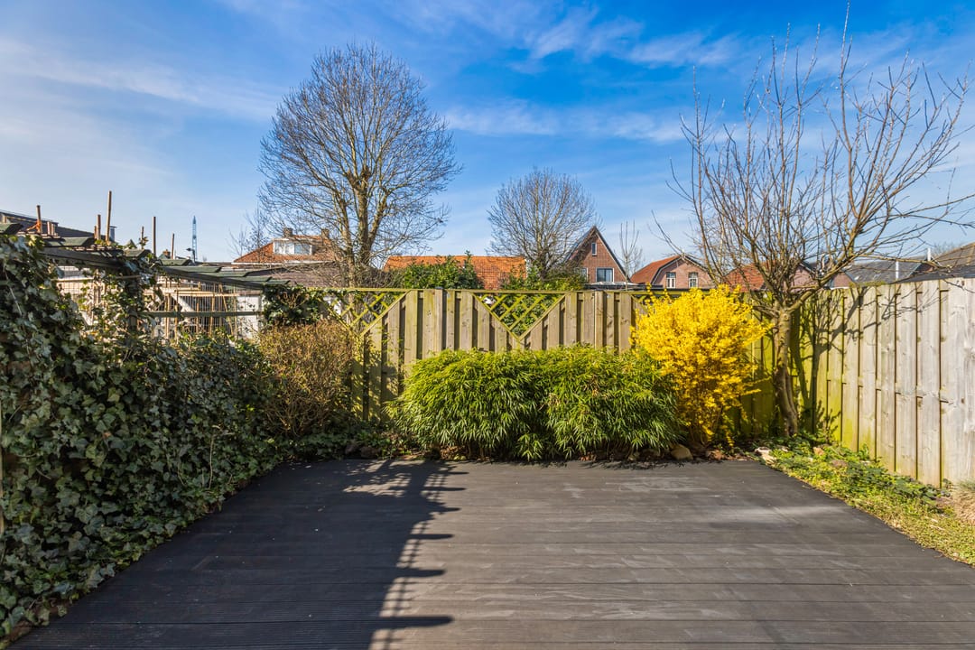 Photo 28 of Julianastraat 15-A