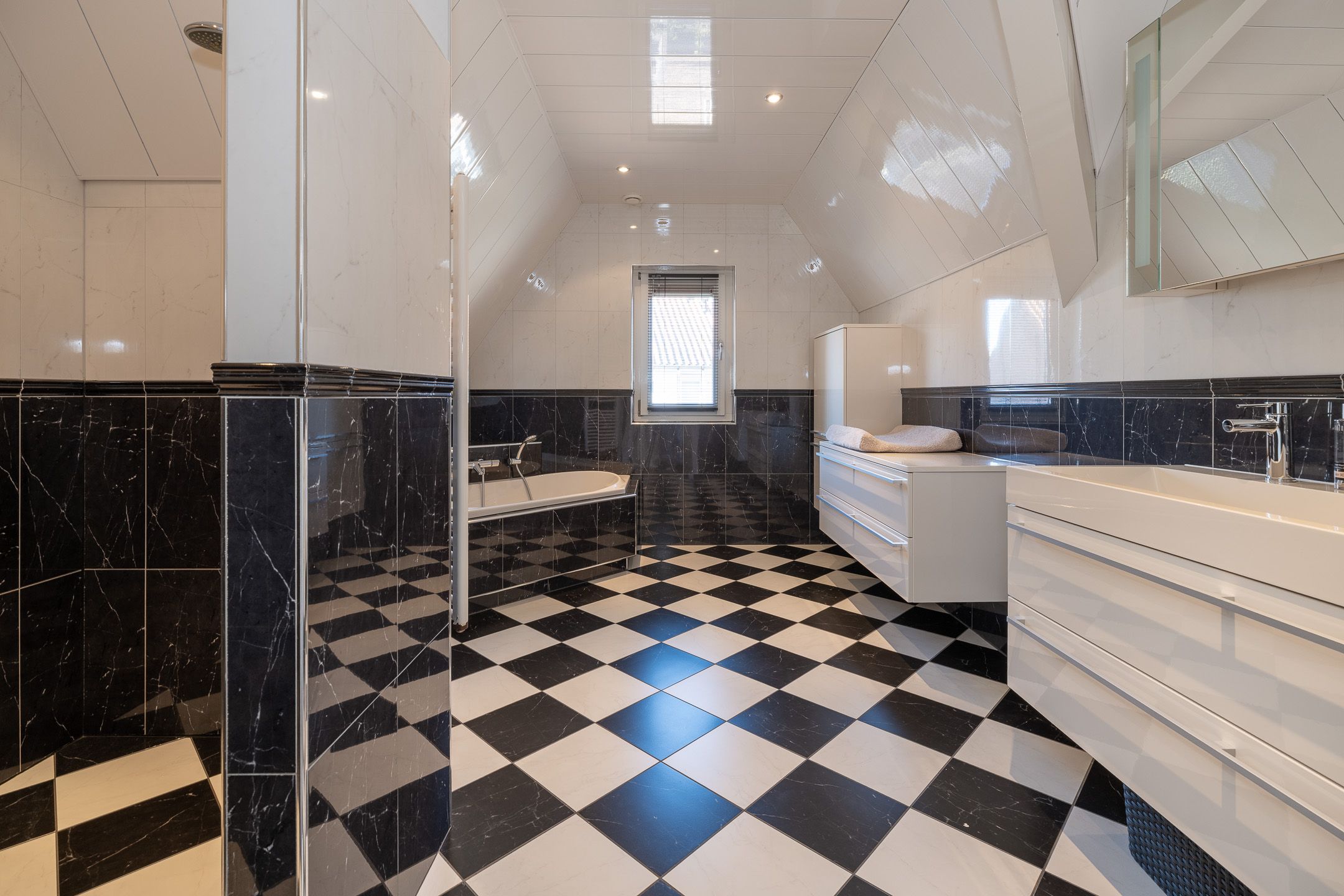 Foto 30 van Jan van der Heydenstraat 2