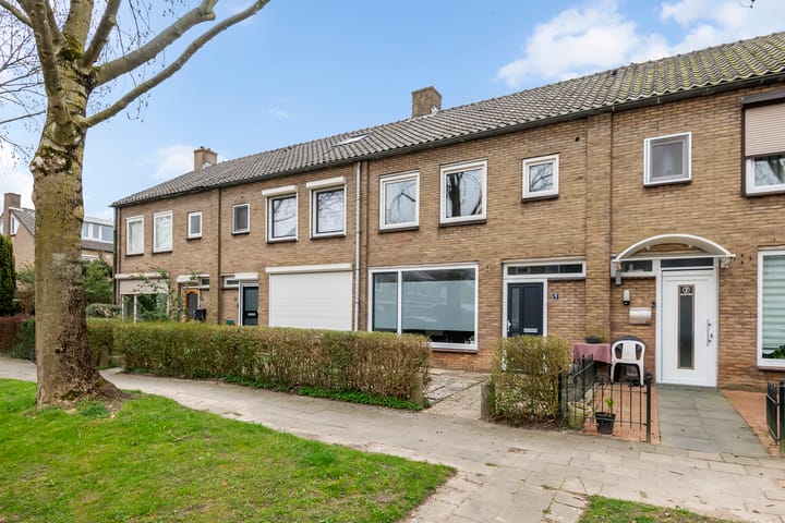 Foto 3 van Bisschop Adelboldlaan 5