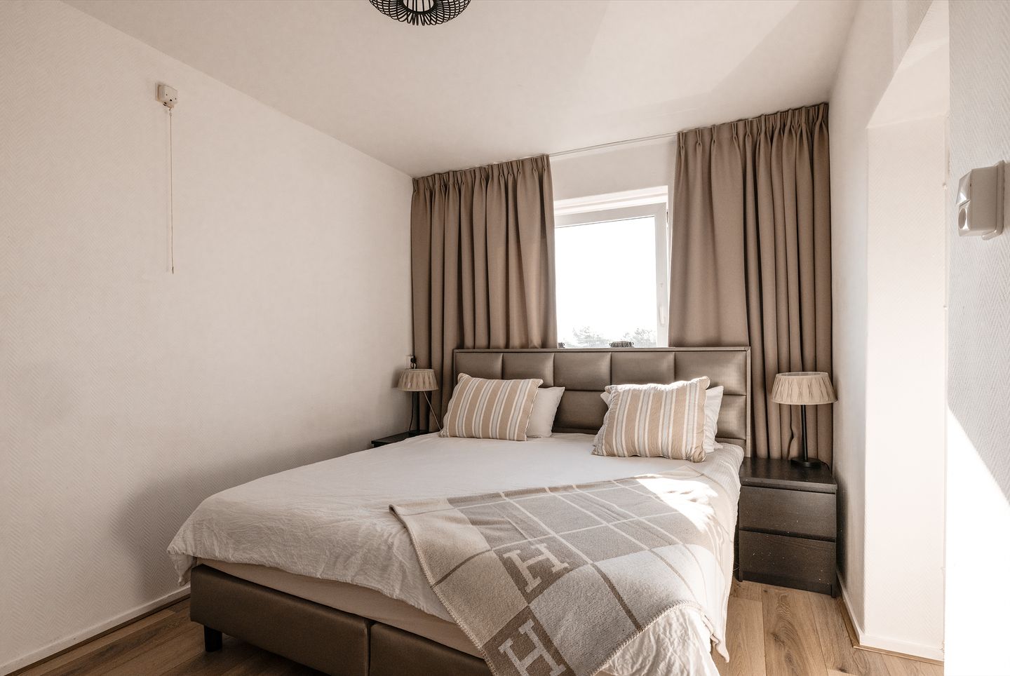 Foto 19 van Burgemeester van Alphenstraat 55-F2