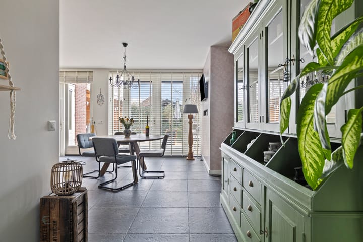 Photo 12 of Menno van Coehoornsingel 16