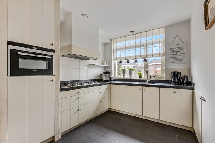 Foto 3 van De Weide 12