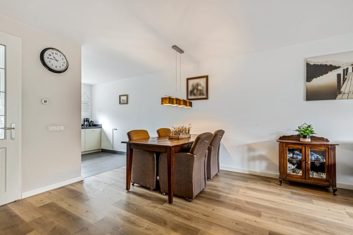 Foto 11 van De Weide 12