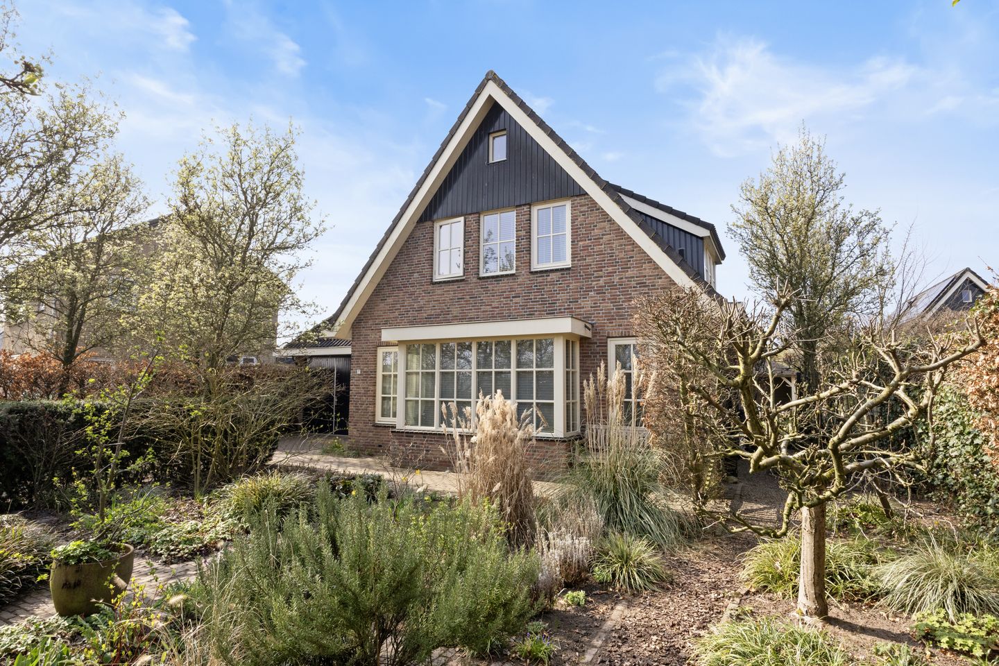 Foto 1 van Huttenstraat 22