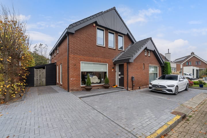 Photo 1 of Spreeuwenstein 17