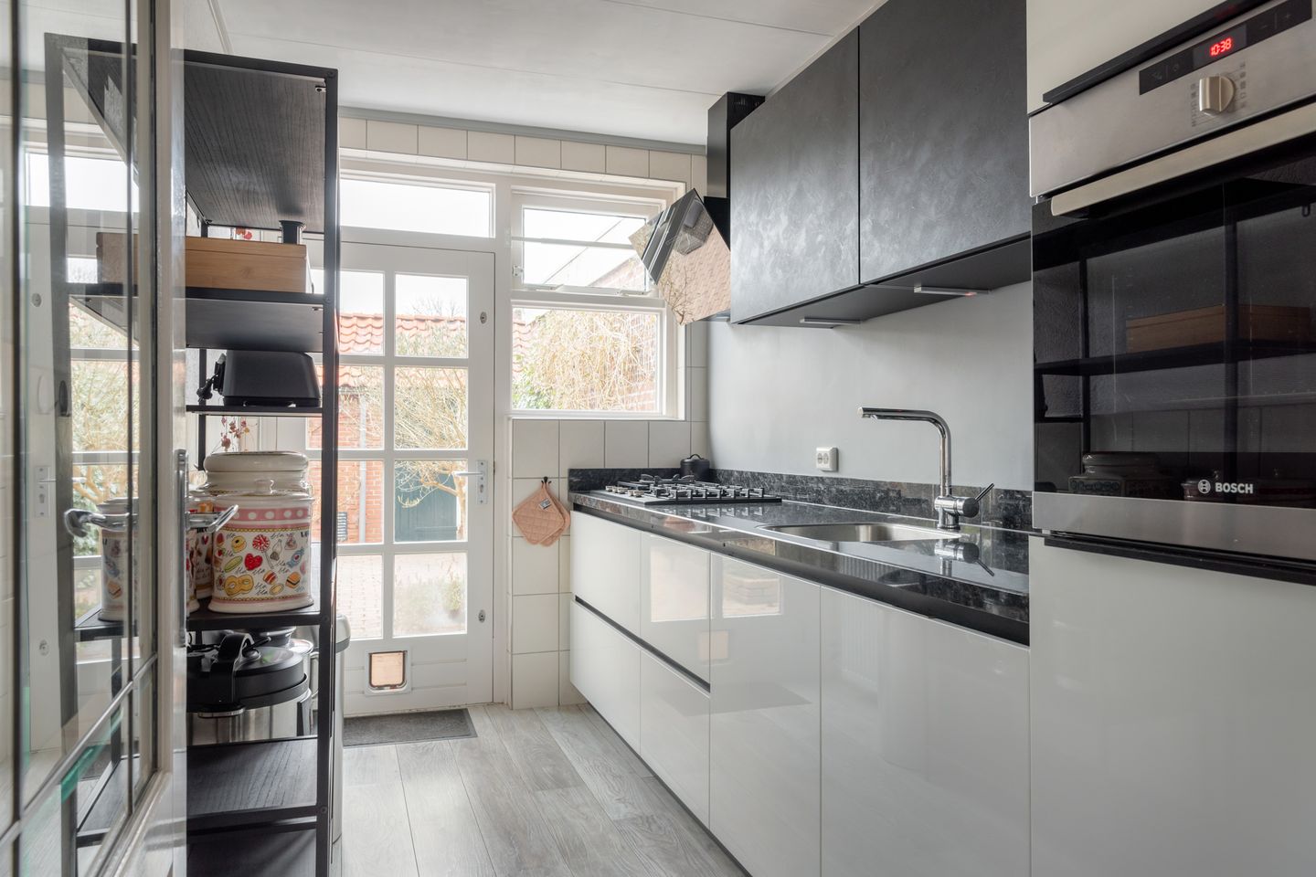 Photo 19 of Willem Lodewijkstraat 18