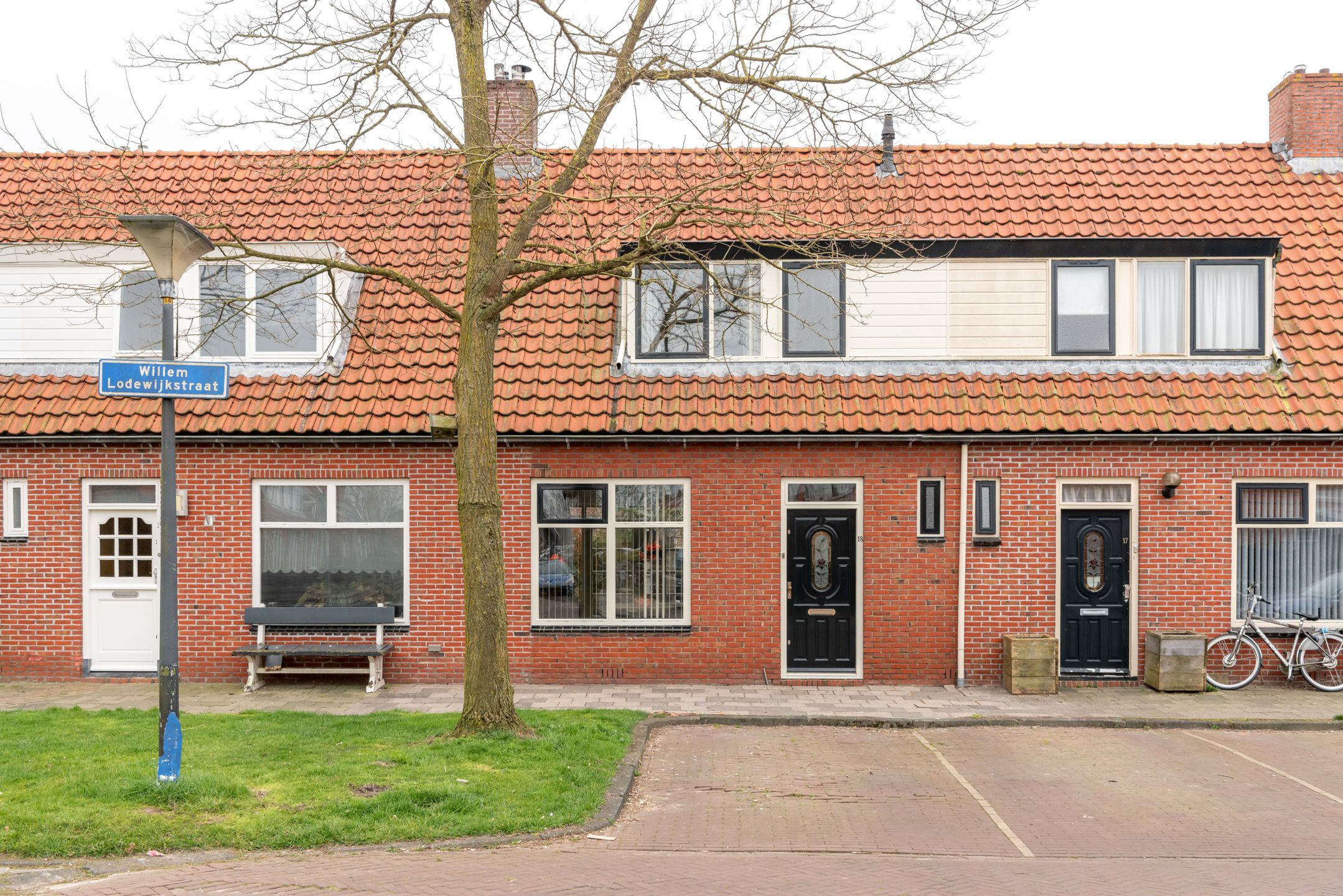 Photo 33 of Willem Lodewijkstraat 18