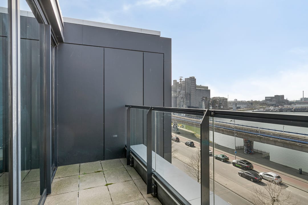 Foto 17 van Maashaven O.z. 223