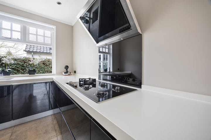 Photo 11 of Willibrordusstraat 2