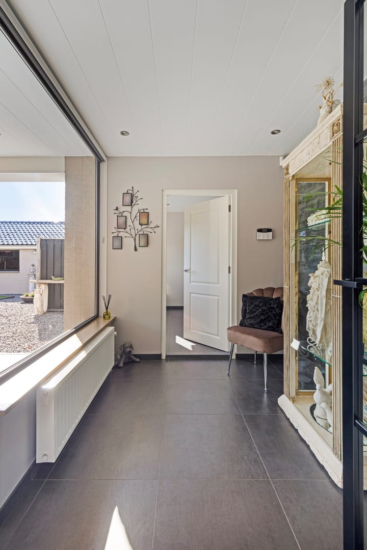 Photo 14 of Poppestraat 133