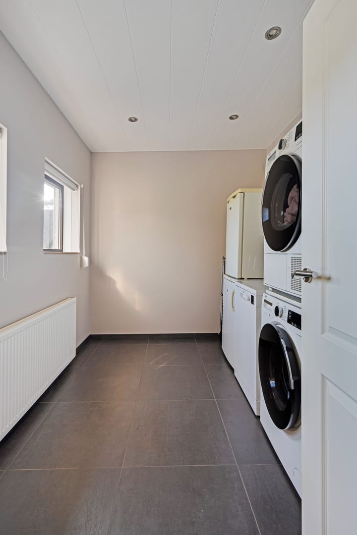 Photo 15 of Poppestraat 133