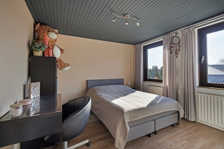 Photo 18 of Poppestraat 133