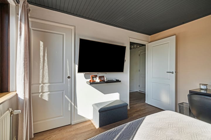 Photo 19 of Poppestraat 133