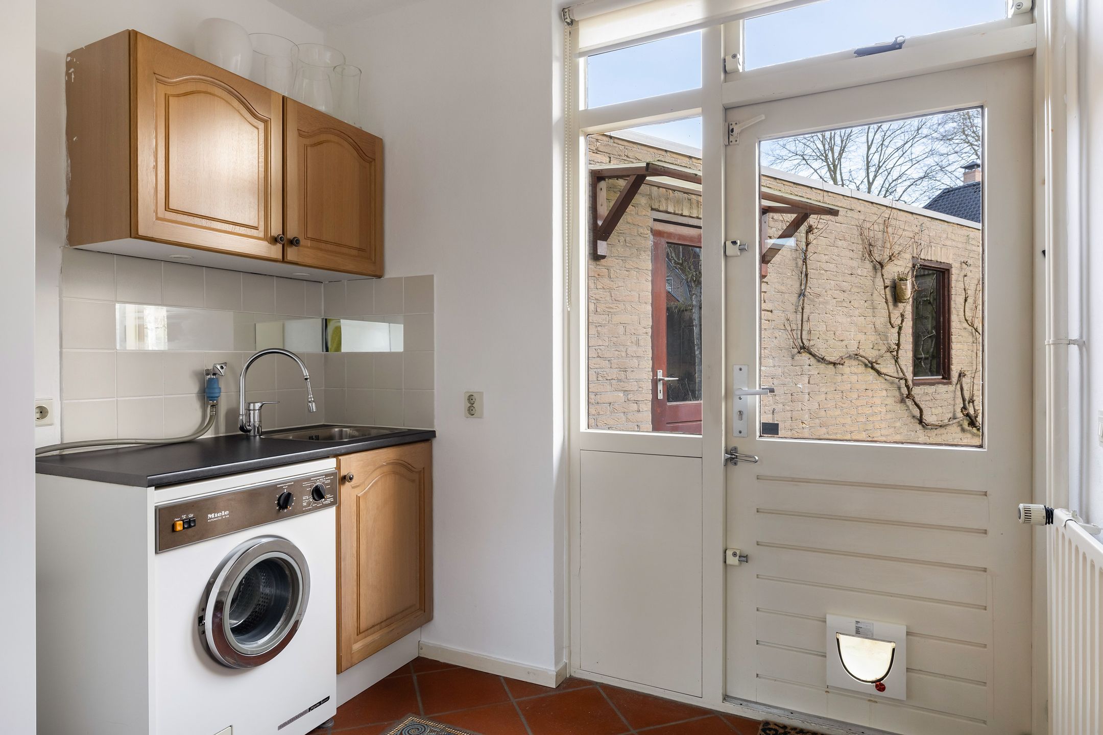 Foto 18 van Dahlialaan 6