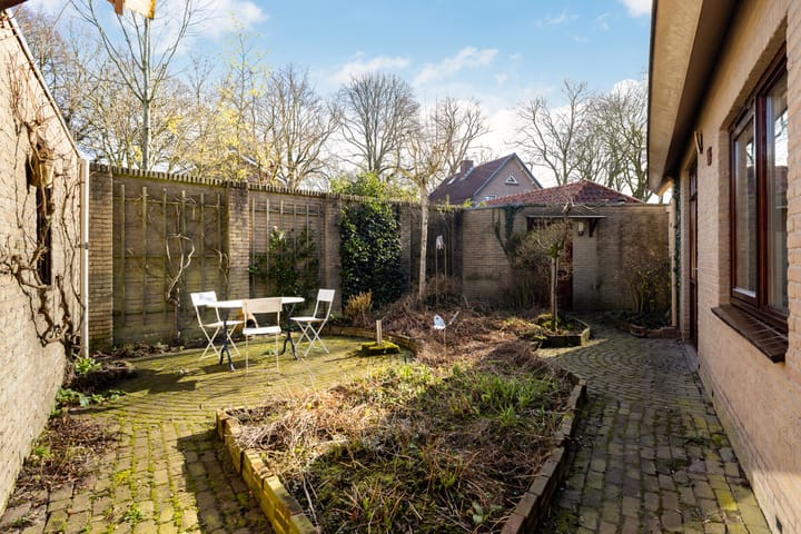 Foto 36 van Dahlialaan 6