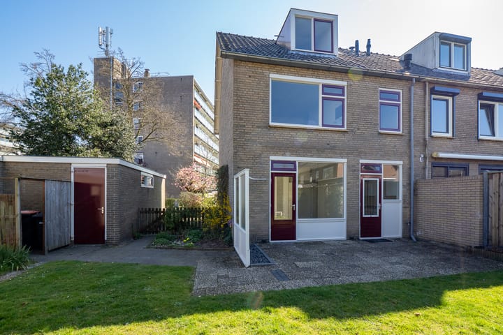 Foto 24 van Frerikshuislaan 24