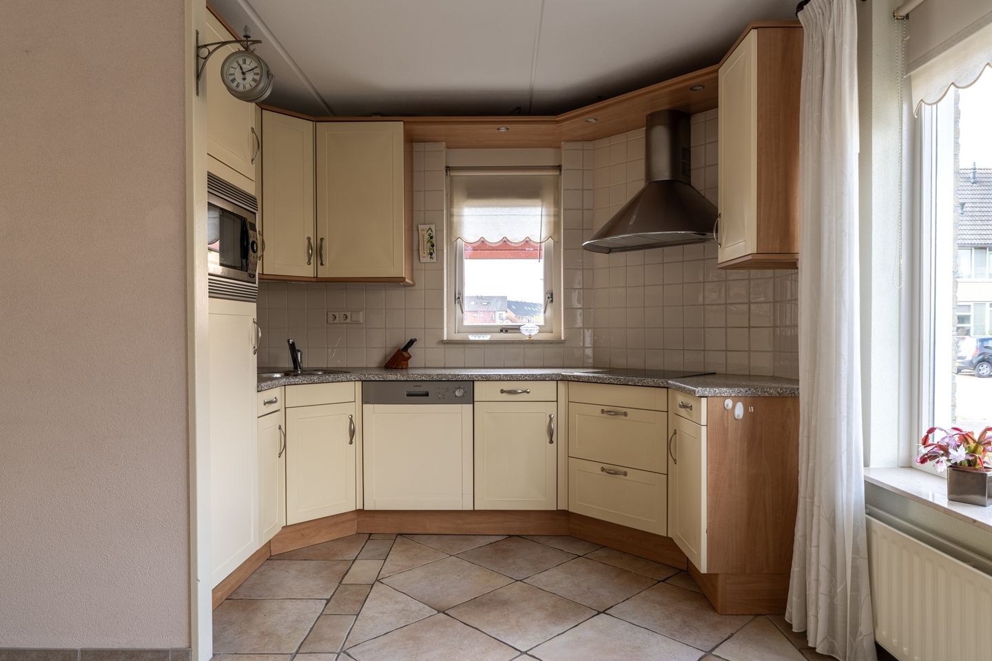 Photo 10 of Richter 37