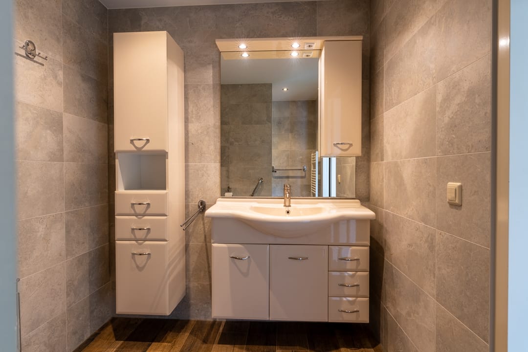 Photo 17 of Richter 37