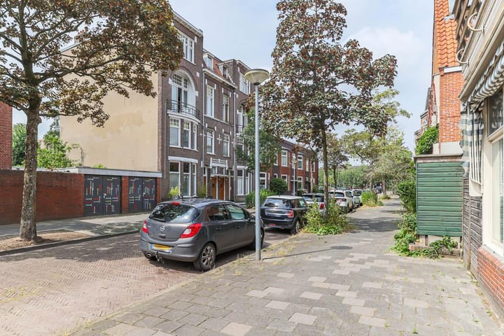 Photo 9 of Taco Mesdagstraat 44-A