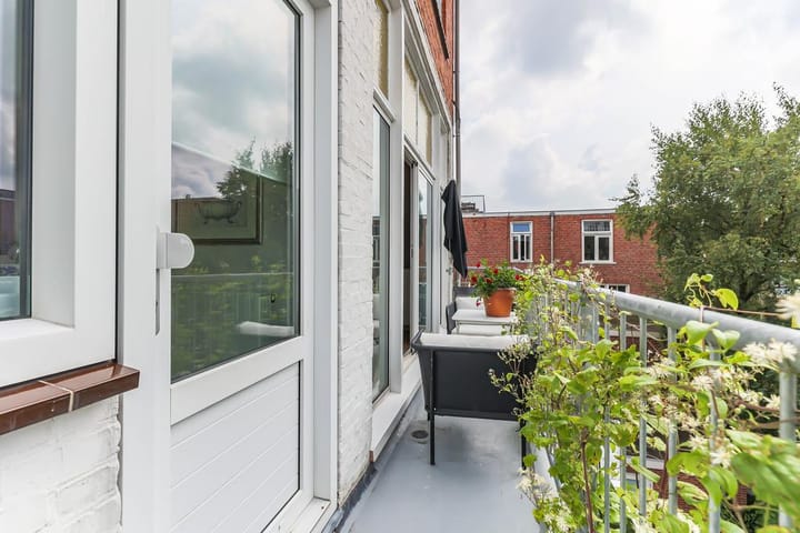 Photo 39 of Taco Mesdagstraat 44-A