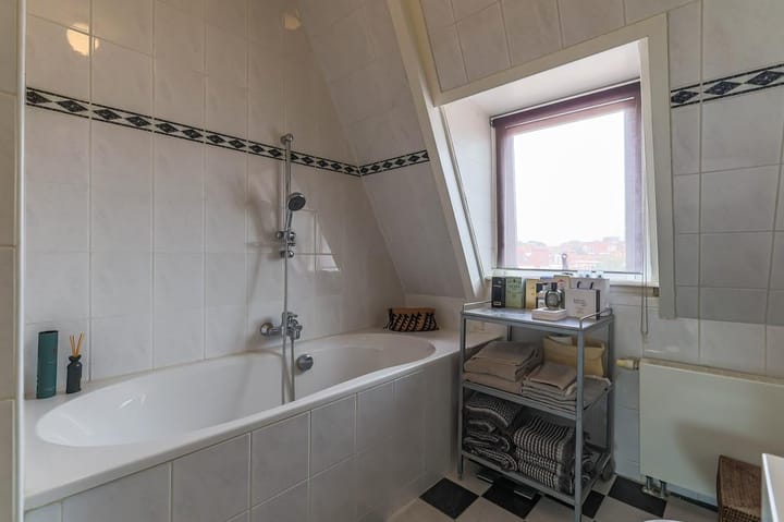 Photo 67 of Taco Mesdagstraat 44-A